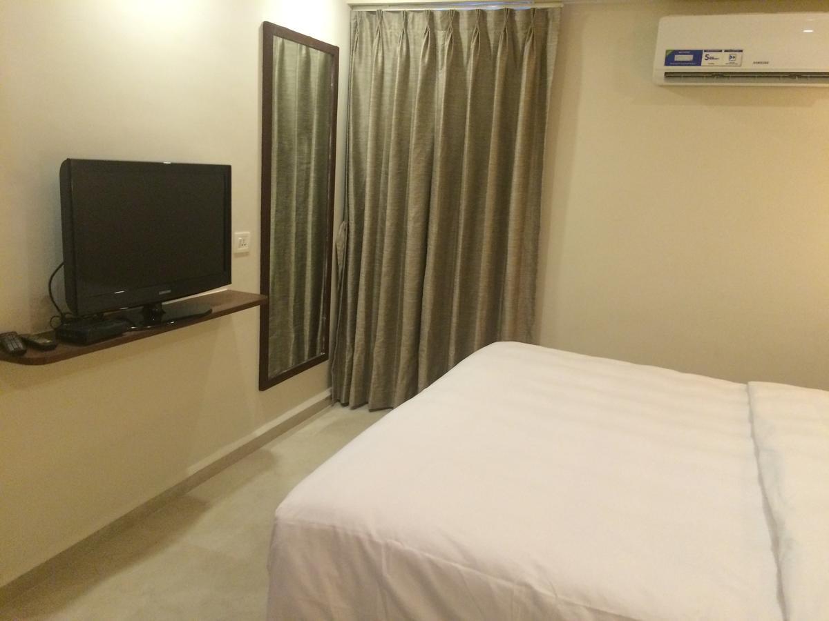 Best Western Alkapuri, Vadodara Esterno foto